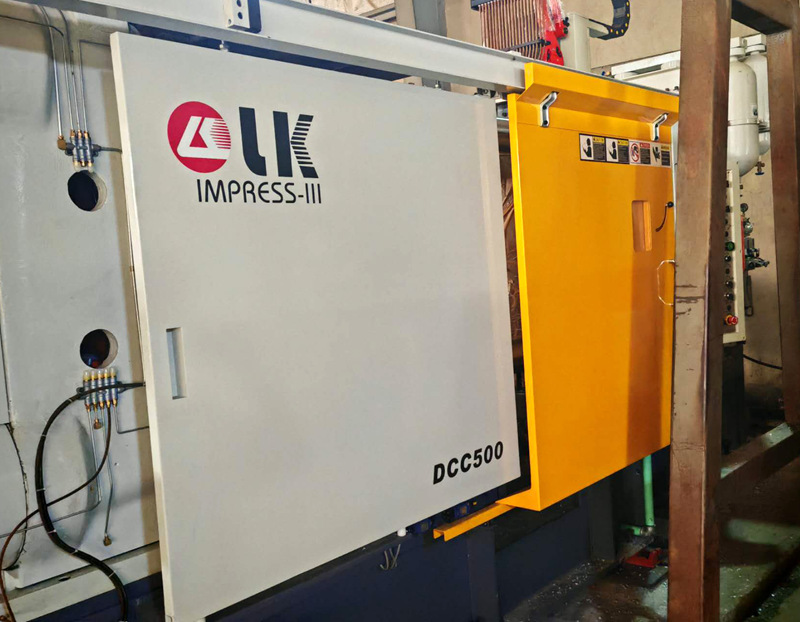 zaz die casting machine DCC 500.jpg