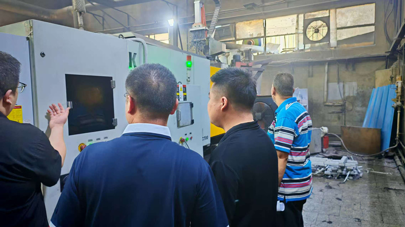 zaz die casting machine.jpg