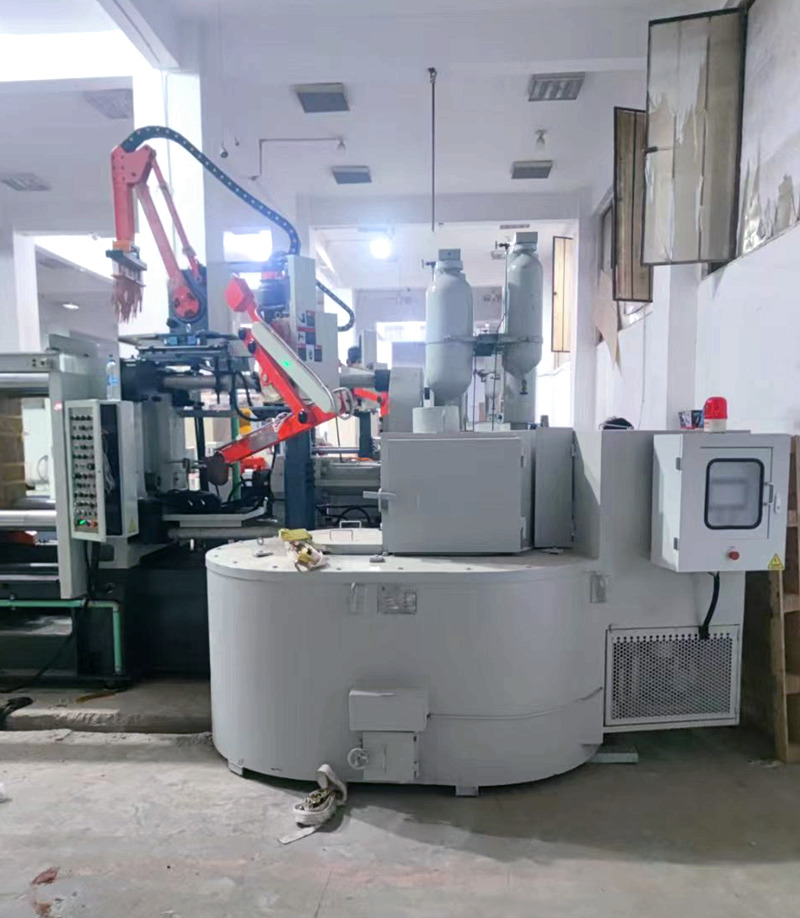 die casting machine furnacess.jpg